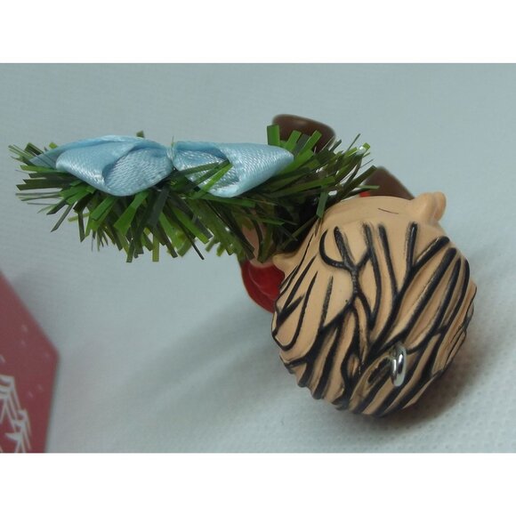 Hallmark Ornament 2017 Keepsake A Comfy Christmas for Linus Peanuts gang wreath - Picture 11 of 12